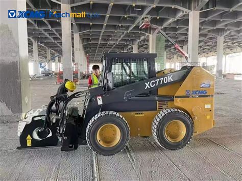 skid steer loader for paving